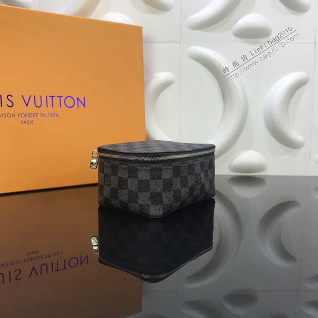 LV包包 LV新款女包 Packing Cube小號手袋 LV黑格收納袋 LV收納盒  ydh3649